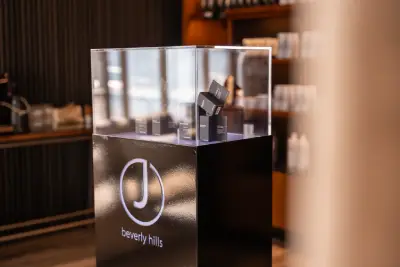 J Beverly Hills Lightningbox